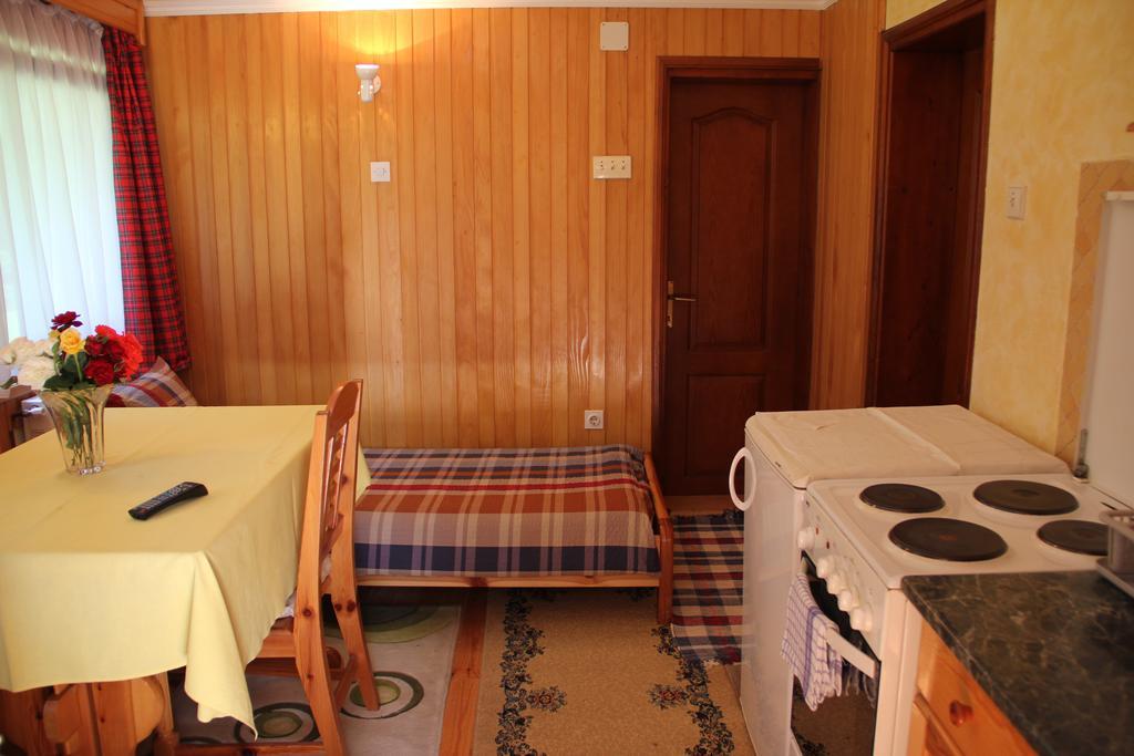 Apartmani U Borovoj Sumi Zlatibor Szoba fotó